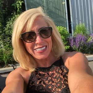 Meet your Posher, Sherry